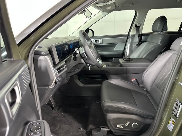 Used 2025 Hyundai Santa Fe SEL FWD image 11