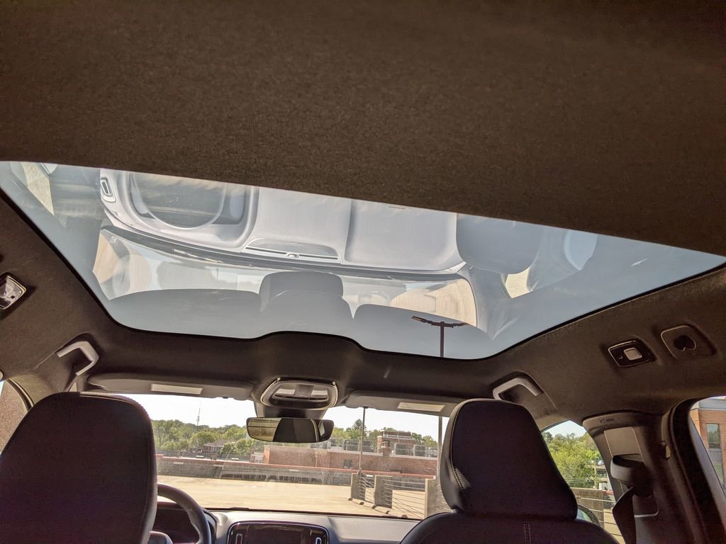 Certified 2023 Volvo C40 P8 Recharge Ultimate image 13