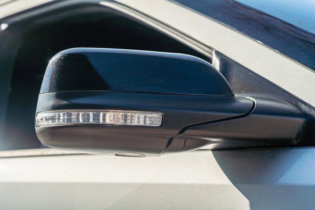 Used 2018 Ford Explorer XLT w/ Equipment Group 202A image 11