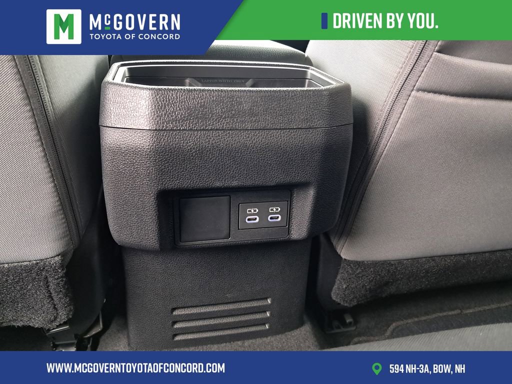 Used 2025 Toyota Tacoma TRD Sport image 34