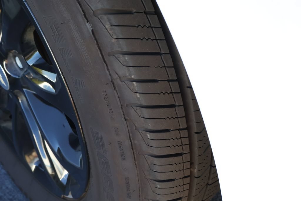Used 2019 Chevrolet Equinox LS w/ LS Convenience Package FWD image 7