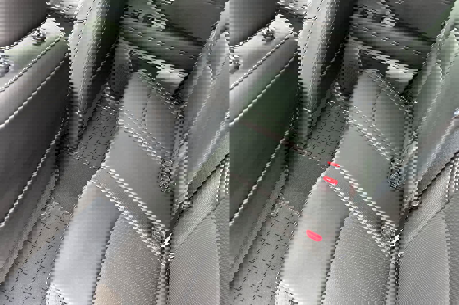 New 2026 Nissan Pathfinder SL image 4