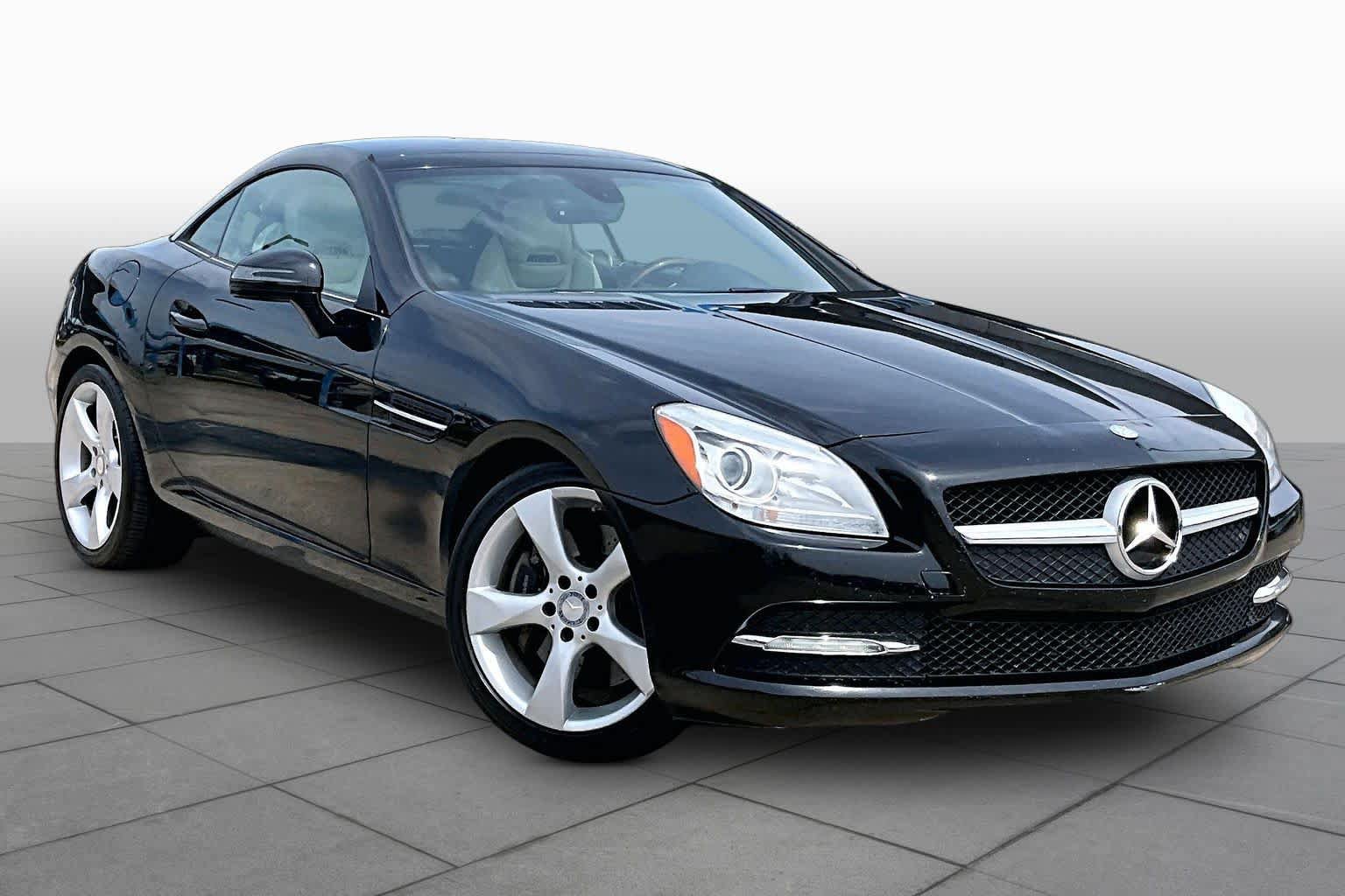 Used 2012 Mercedes-Benz SLK 350 image 3