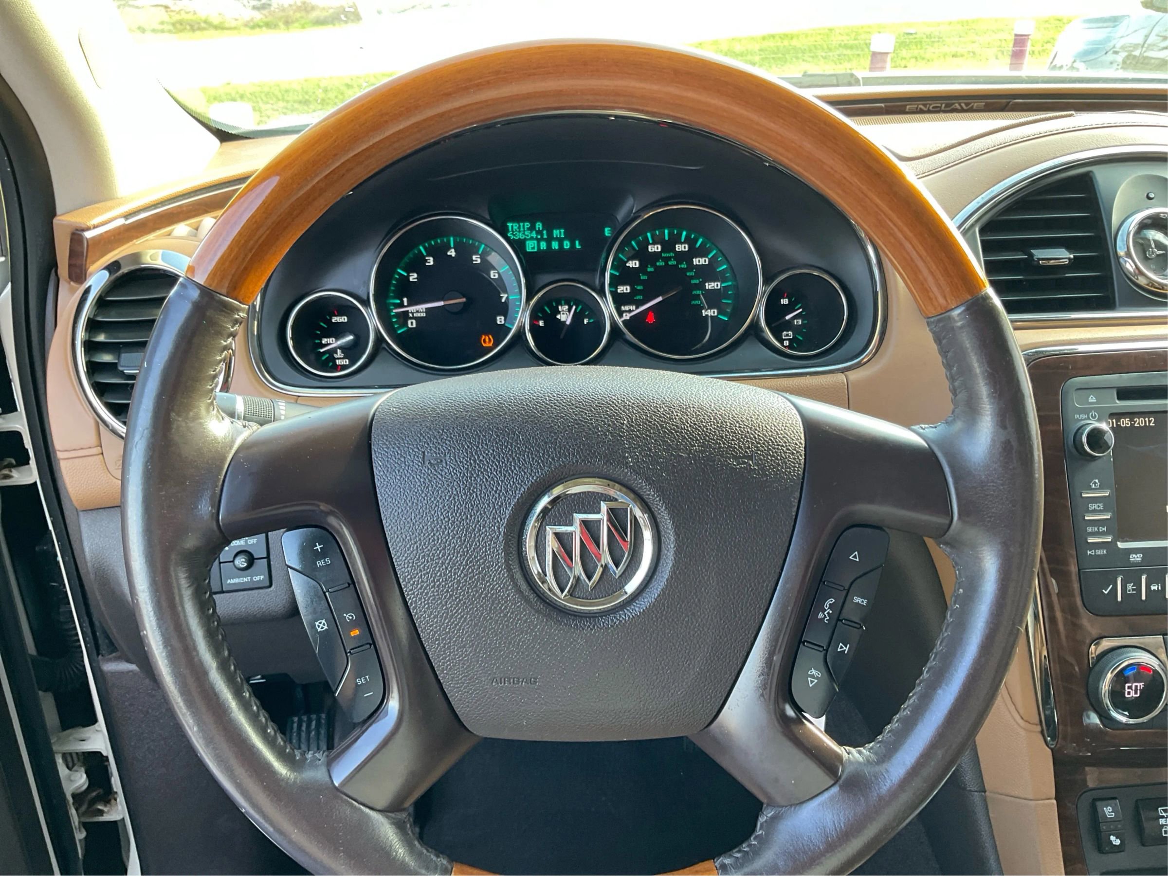 Used 2014 Buick Enclave Premium image 15
