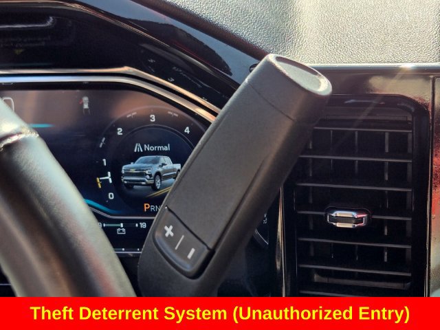 Used 2025 Chevrolet Silverado 1500 LT AWD/4WD image 30