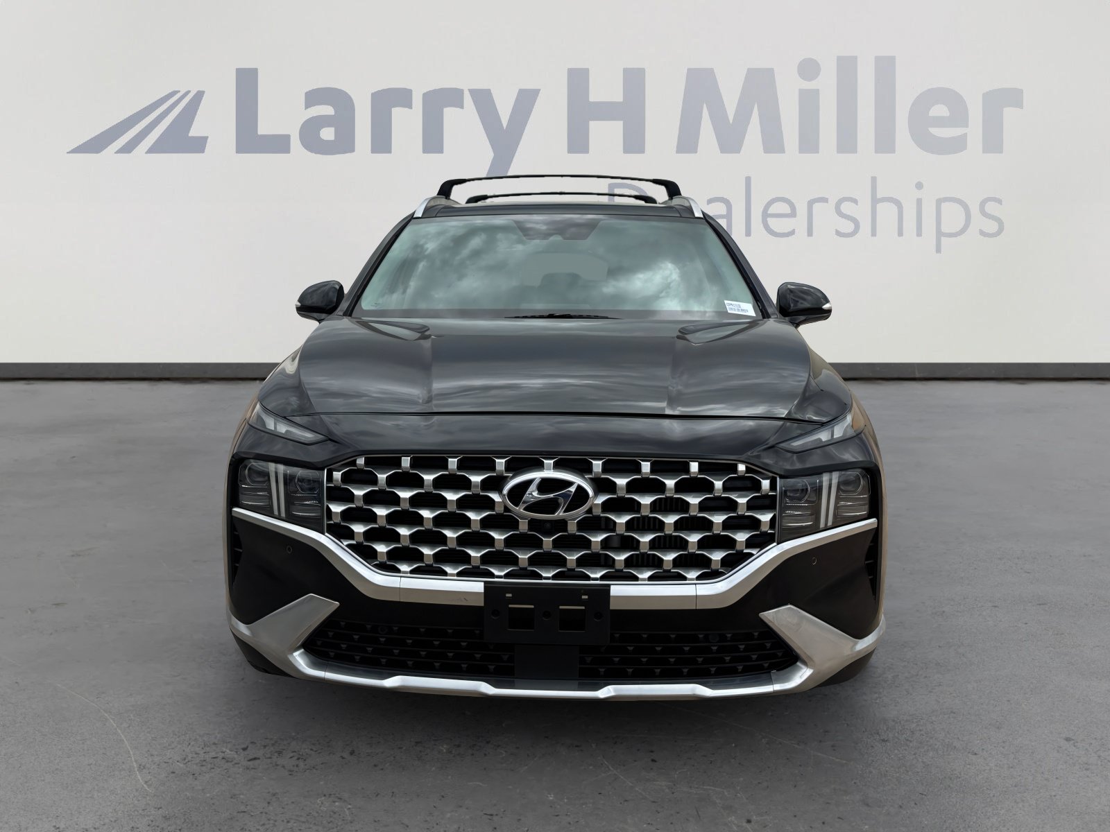 Used 2021 Hyundai Santa Fe Limited w/ Cargo Package FWD image 8