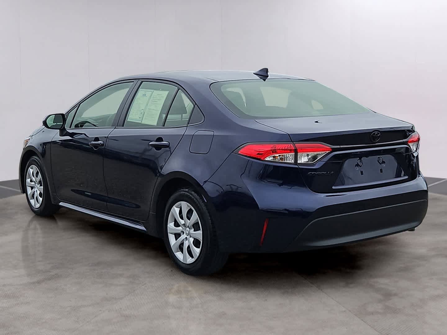 Used 2023 Toyota Corolla LE FWD image 6