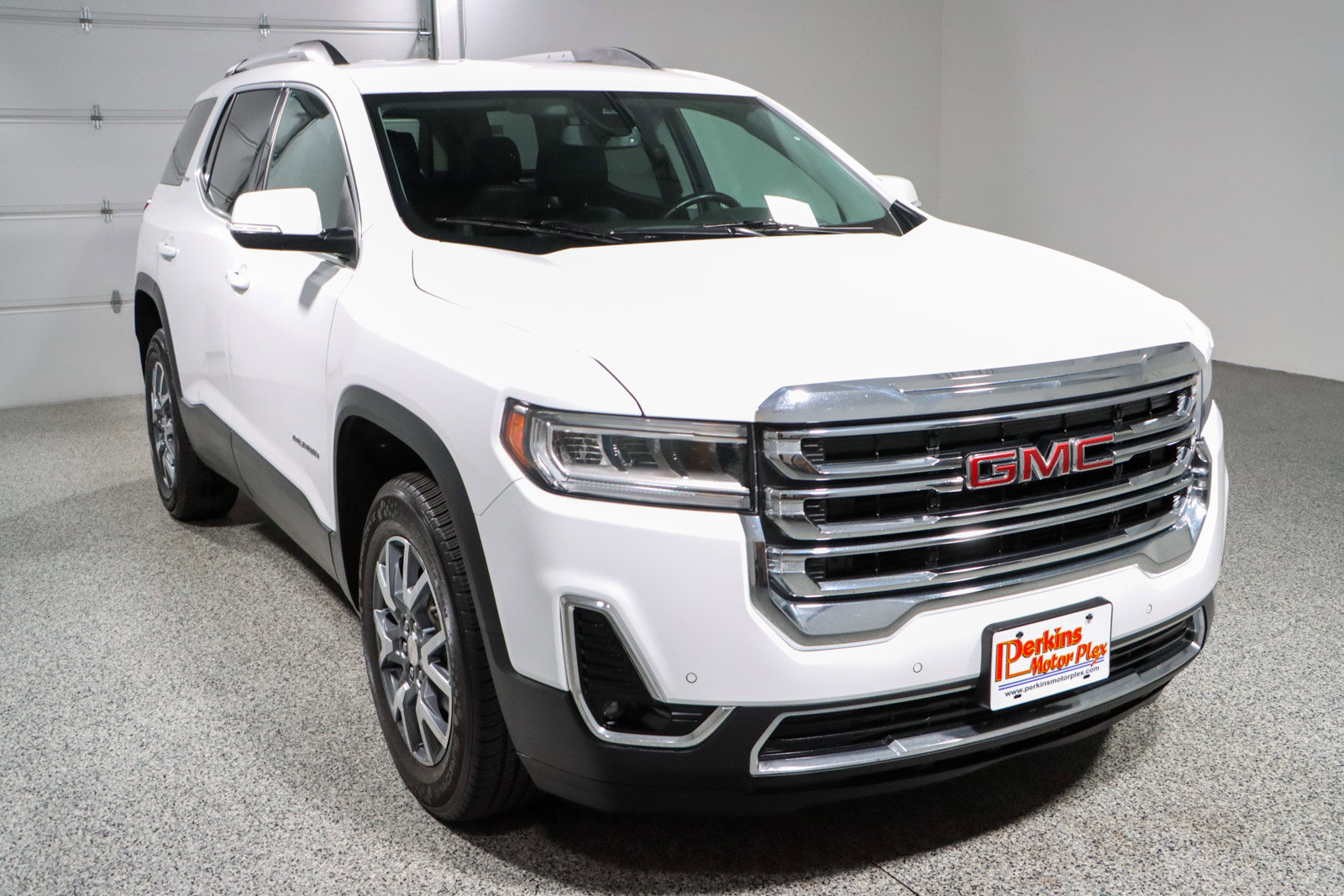 Used 2023 GMC Acadia SLT FWD image 5