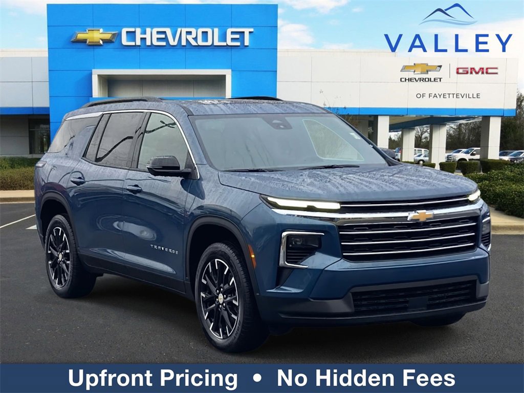 New 2026 Chevrolet Traverse LT w/ Sun and Wheel Package