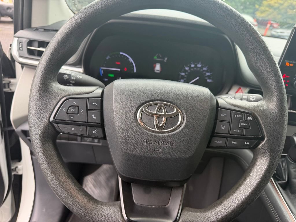 Used 2022 Toyota Sienna LE FWD image 12