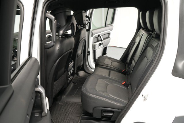 Used 2023 Land Rover Defender 130 X-Dynamic SE AWD/4WD image 49