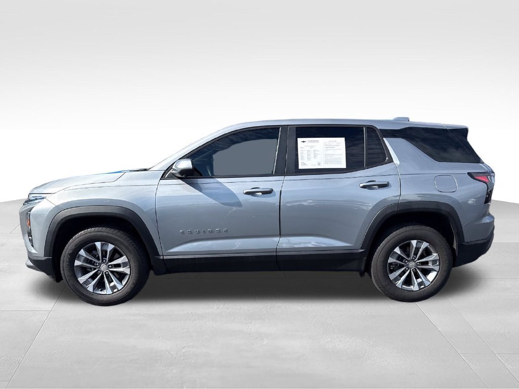 Used 2025 Chevrolet Equinox LT w/ Safety and Technology Package FWD image 2