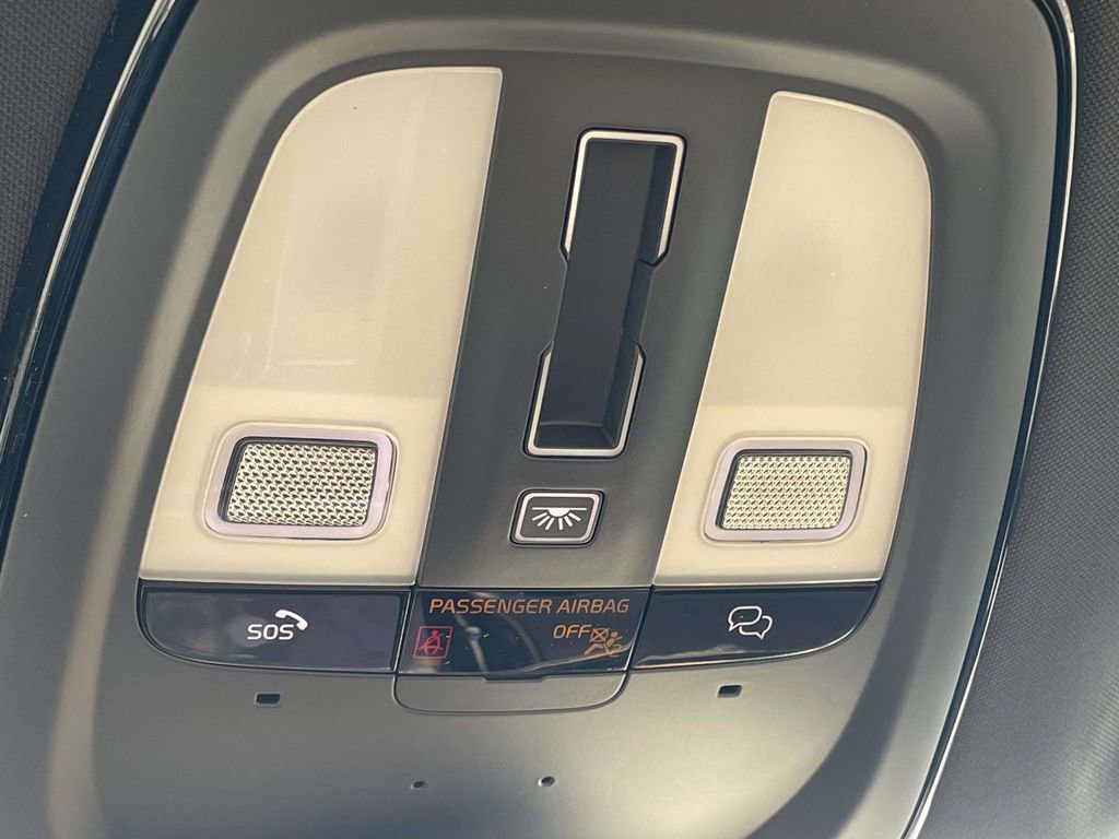 New 2026 Volvo XC90 T8 Plus w/ Protection Package Premier image 23