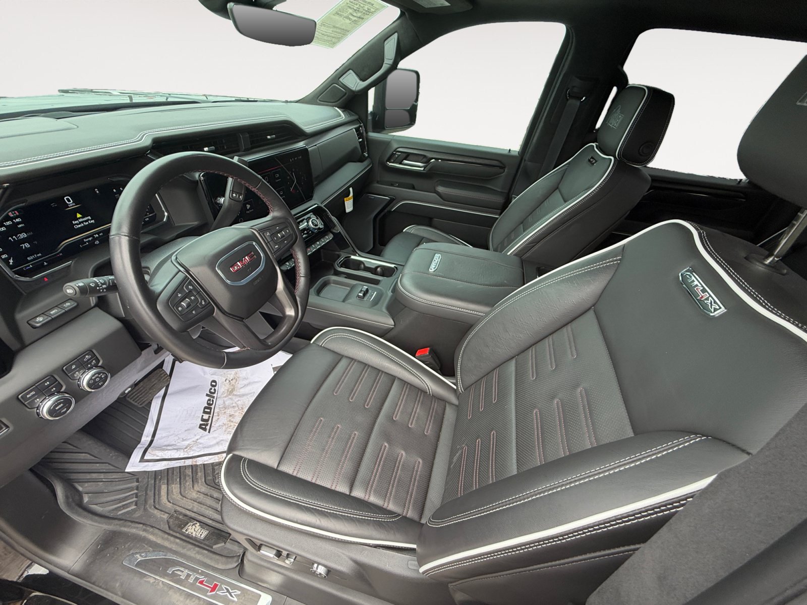Used 2025 GMC Sierra 2500 AT4X w/ AT4X AEV Edition AWD/4WD image 17