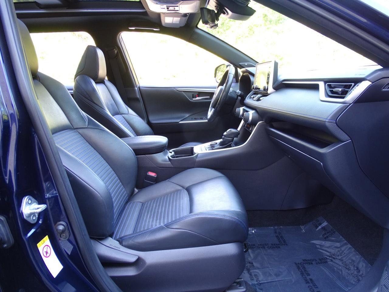 Used 2019 Toyota RAV4 XSE AWD/4WD image 28