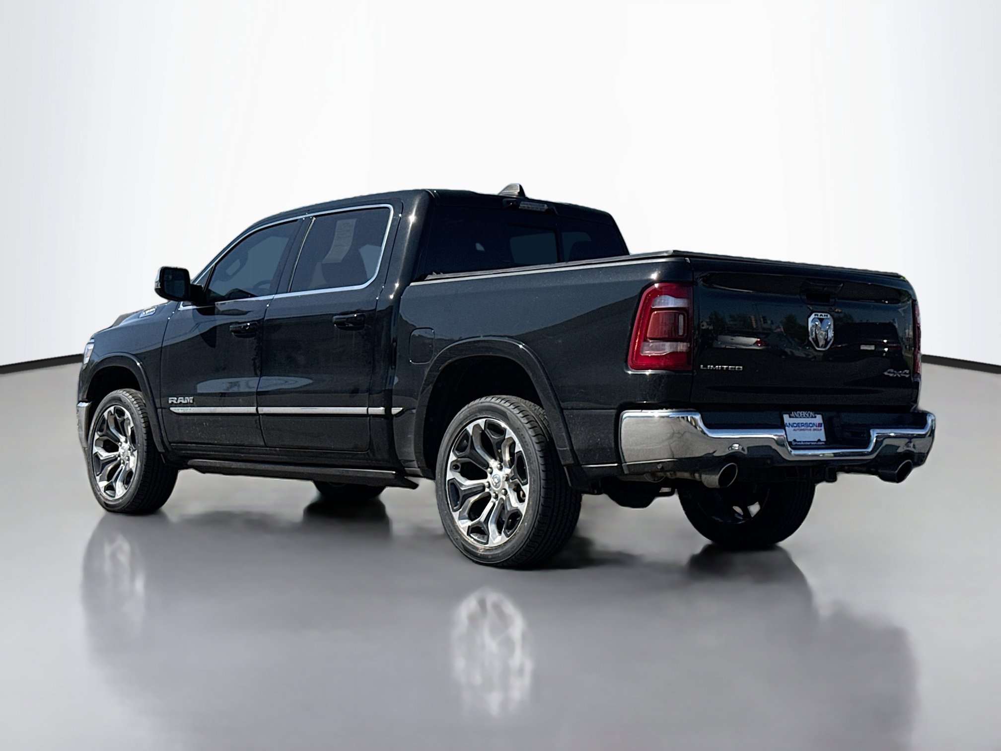 Used 2023 RAM 1500 Limited AWD/4WD image 13