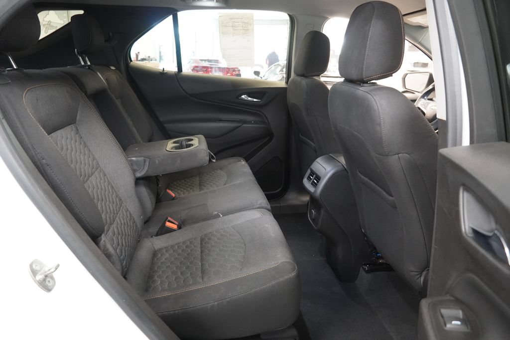 Used 2018 Chevrolet Equinox LT FWD image 31