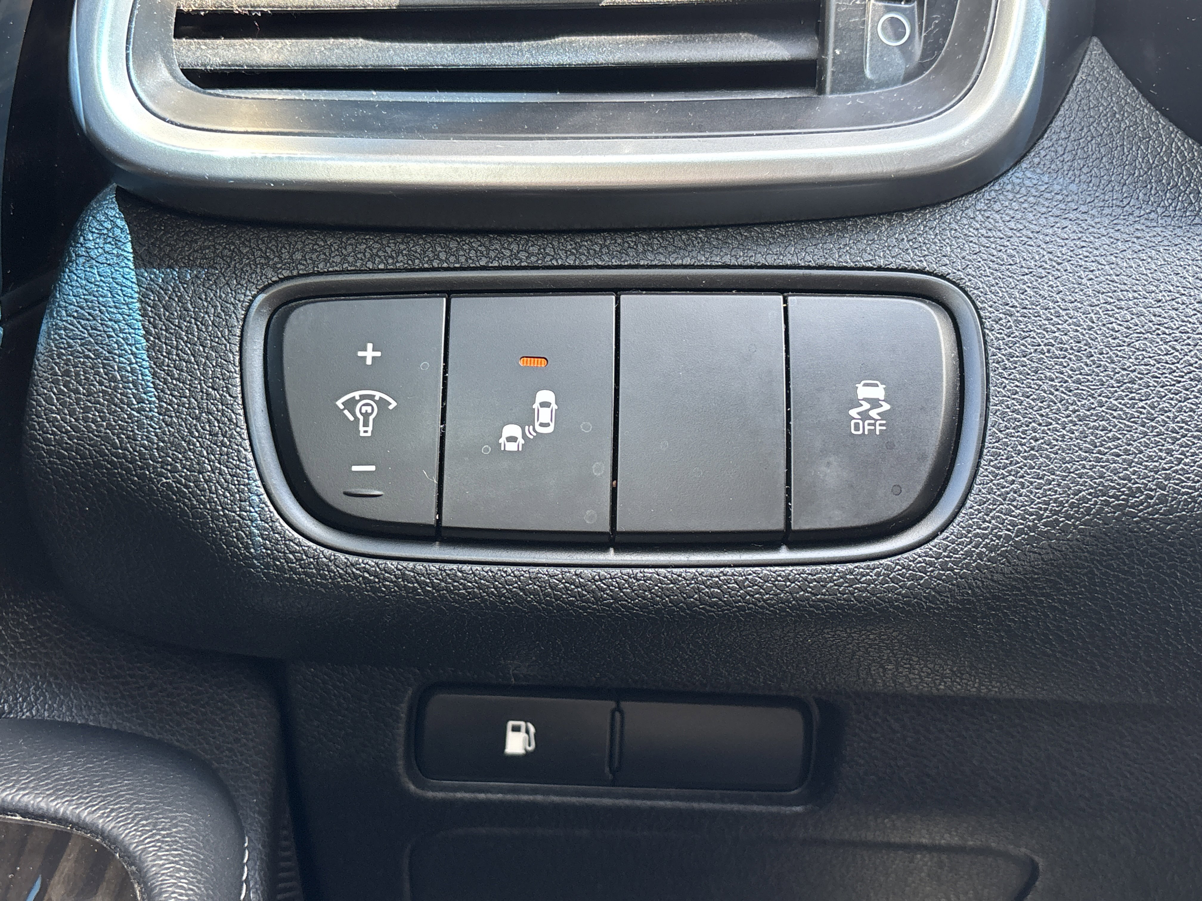 Used 2019 Kia Sorento AWD image 28