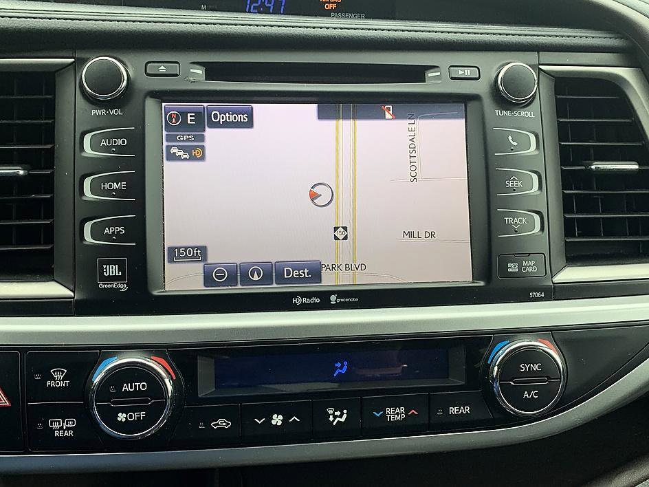 Used 2015 Toyota Highlander Limited FWD image 15