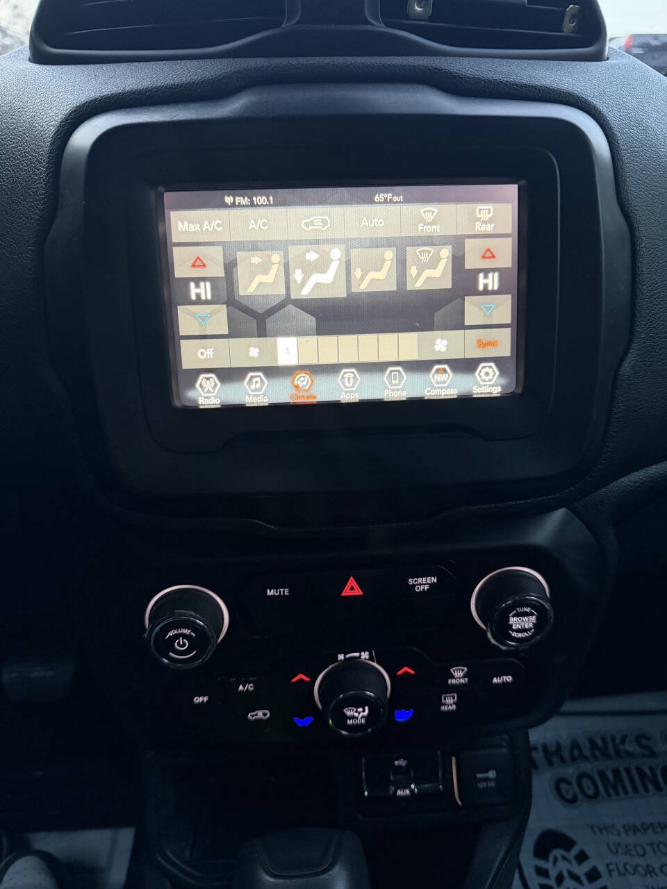 Used 2018 Jeep Renegade Altitude FWD image 15