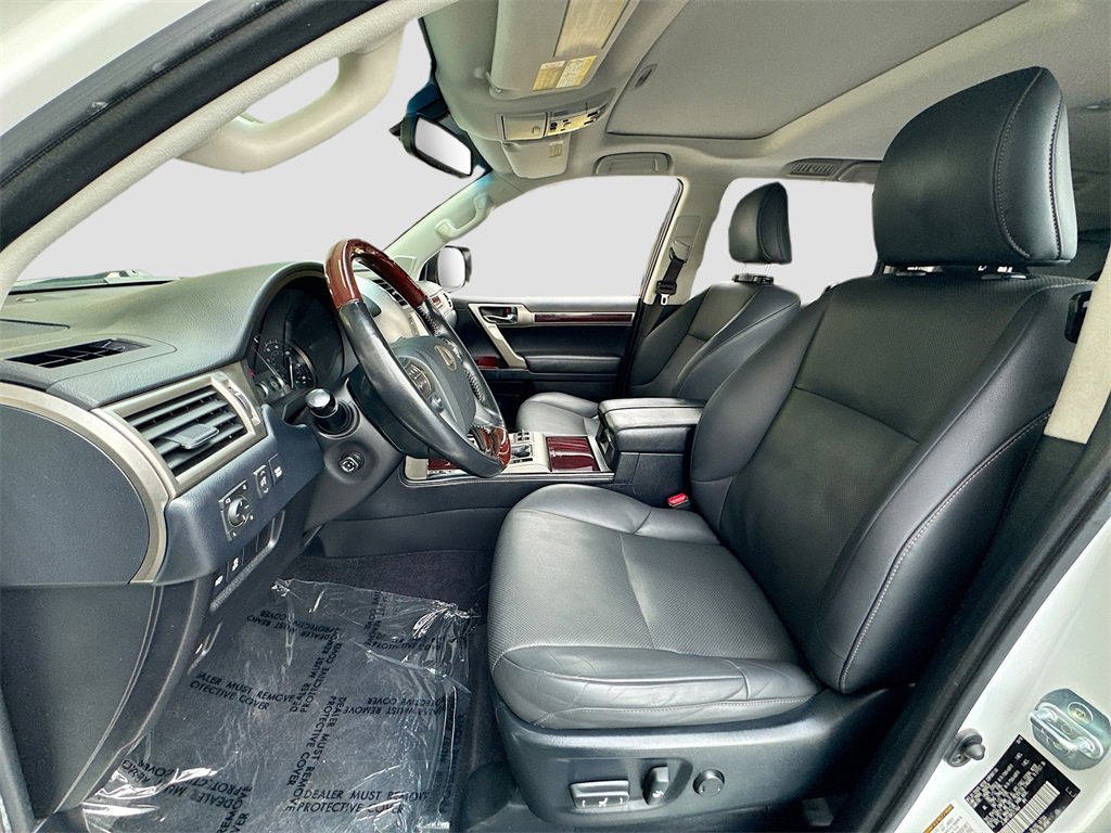 Used 2019 Lexus GX 460 image 13