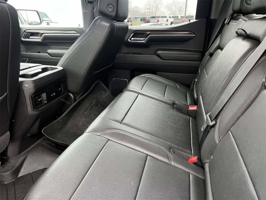 Certified 2022 Chevrolet Silverado 1500 RST w/ Convenience Package II image 12