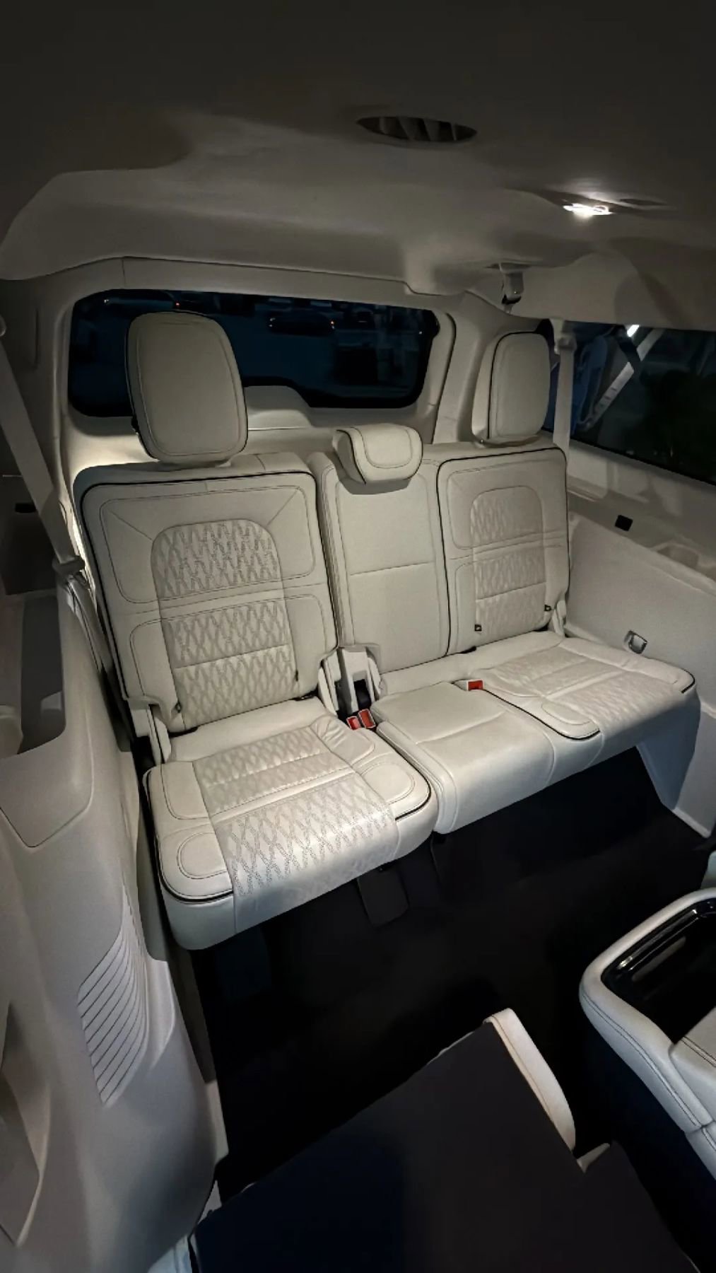 Used 2019 Lincoln Navigator L Black Label w/ Cargo Package image 35