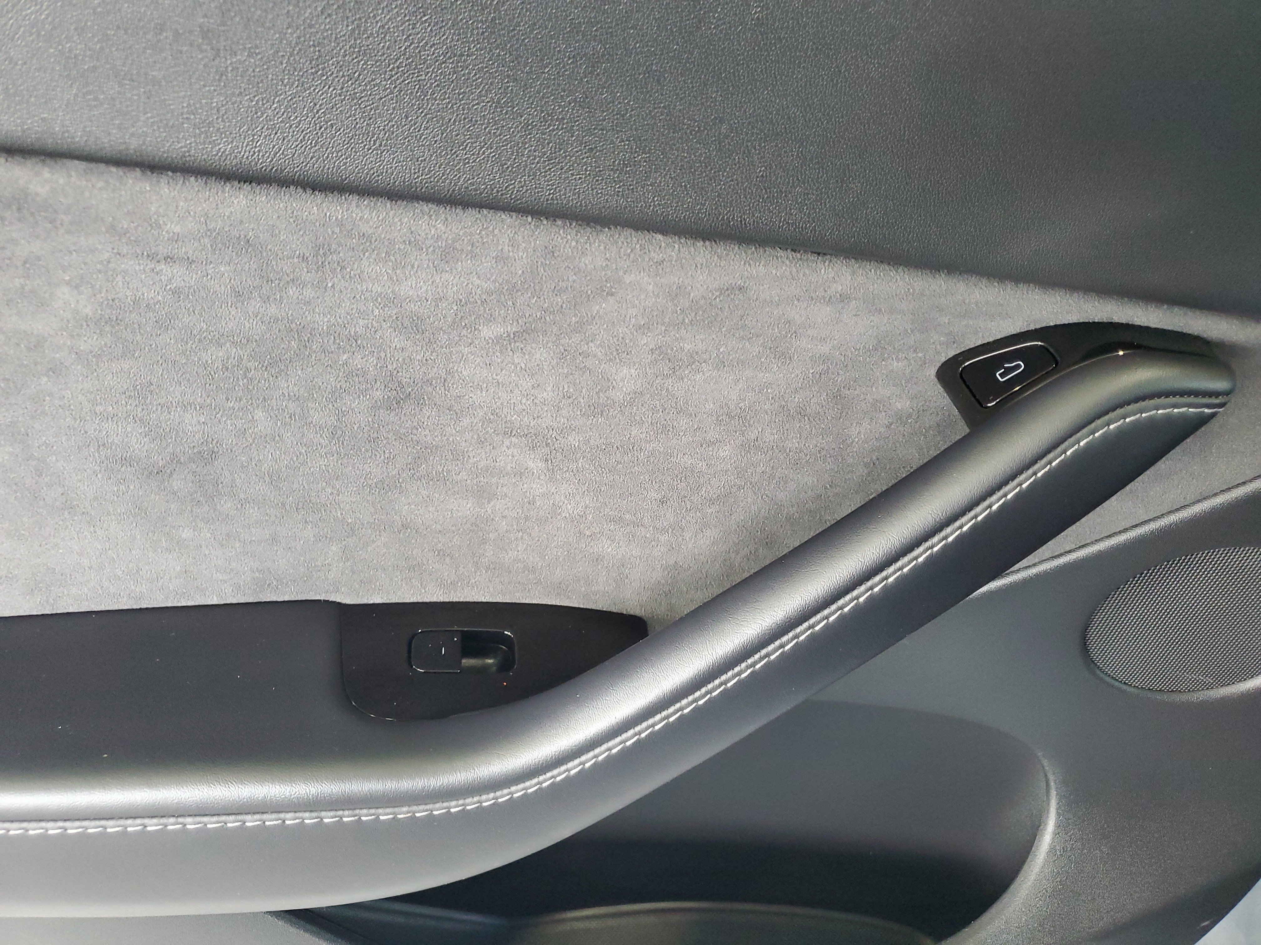 Used 2021 Tesla Model Y Long Range image 12
