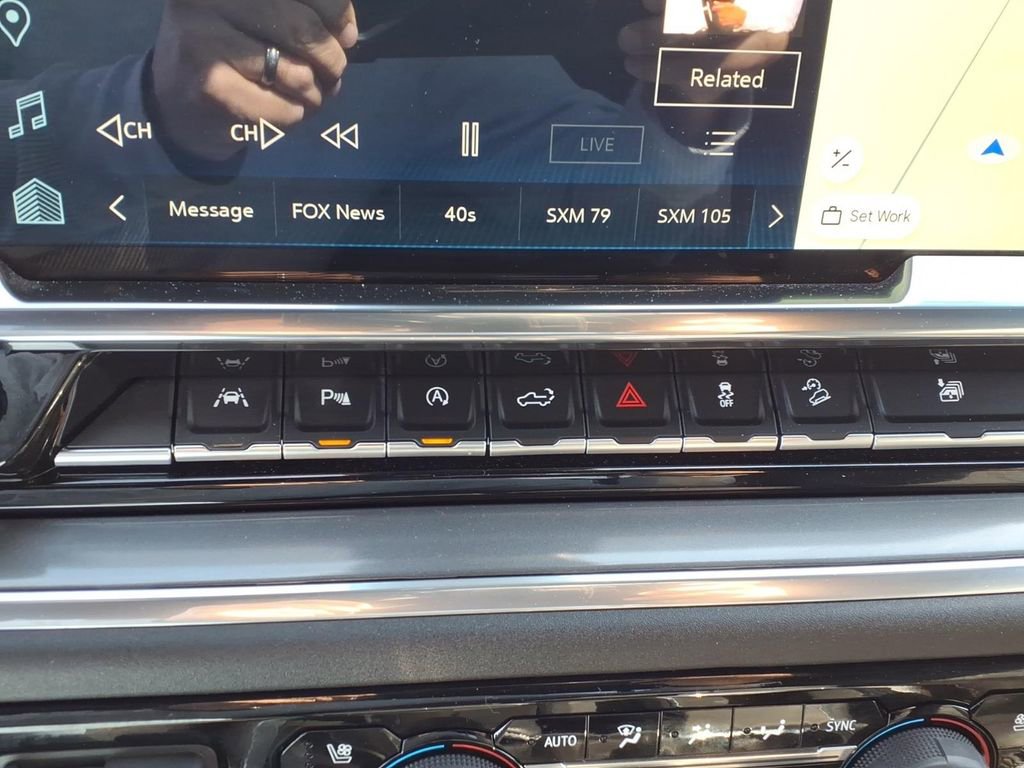 Used 2026 Chevrolet Silverado 1500 High Country w/ Technology Package image 23