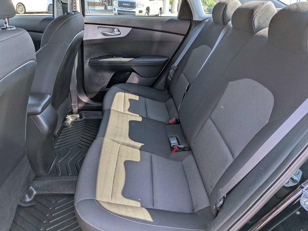 Used 2024 Kia Forte LXS FWD image 16