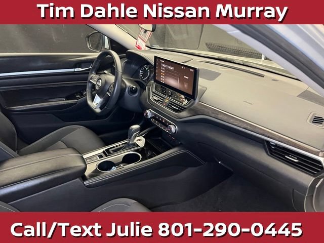 Used 2023 Nissan Altima 2.5 SV w/ SV Premium Package AWD/4WD image 18