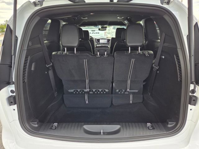 New 2026 Chrysler Pacifica Select FWD image 16