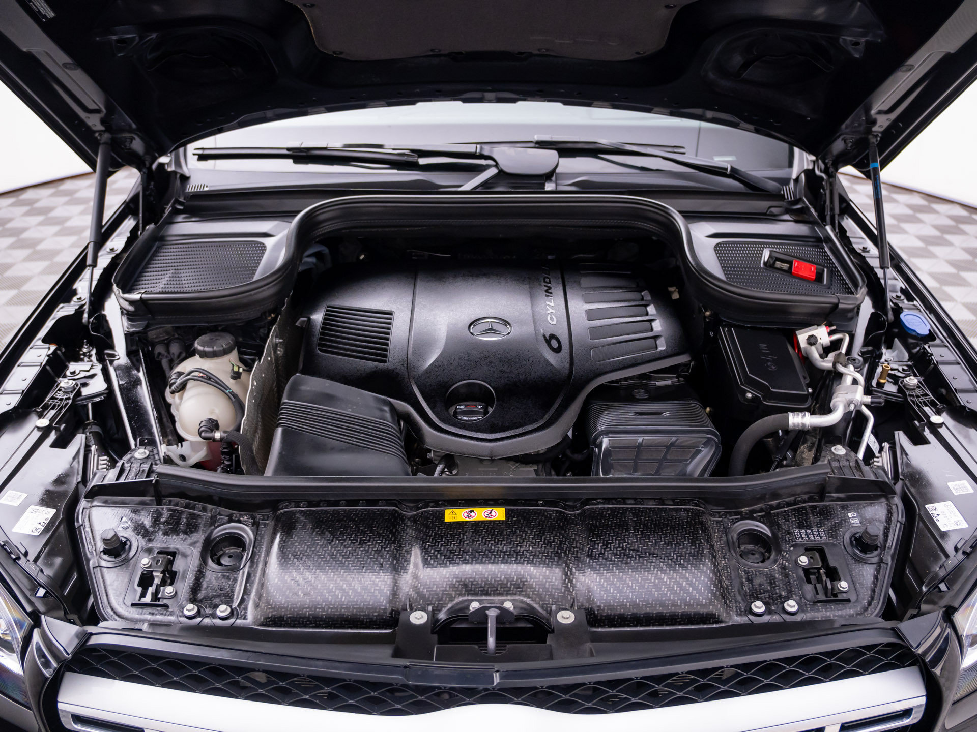 Used 2023 Mercedes-Benz GLS 450 4MATIC image 33