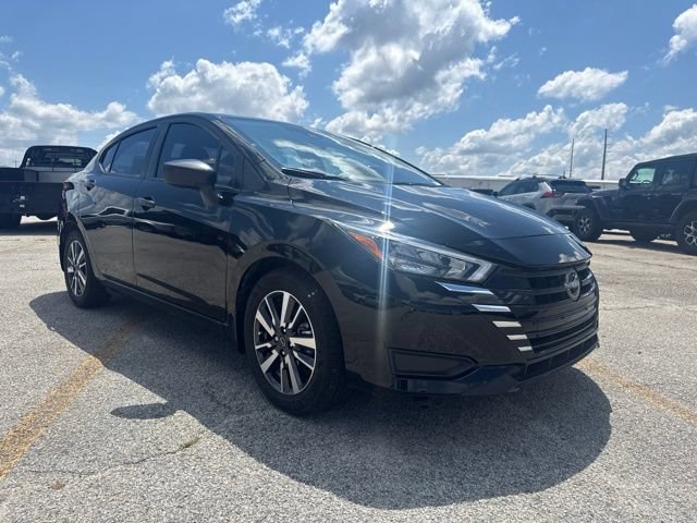 Used 2025 Nissan Versa S w/ S Plus Package FWD image 7