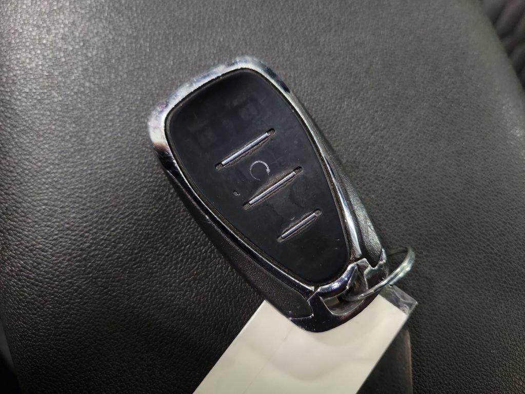 Used 2019 Chevrolet Equinox LT AWD/4WD image 21