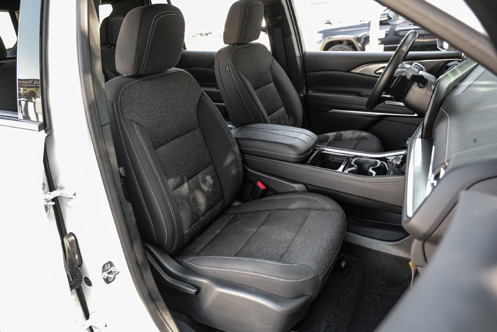 Used 2024 Chevrolet Traverse LT AWD/4WD image 48