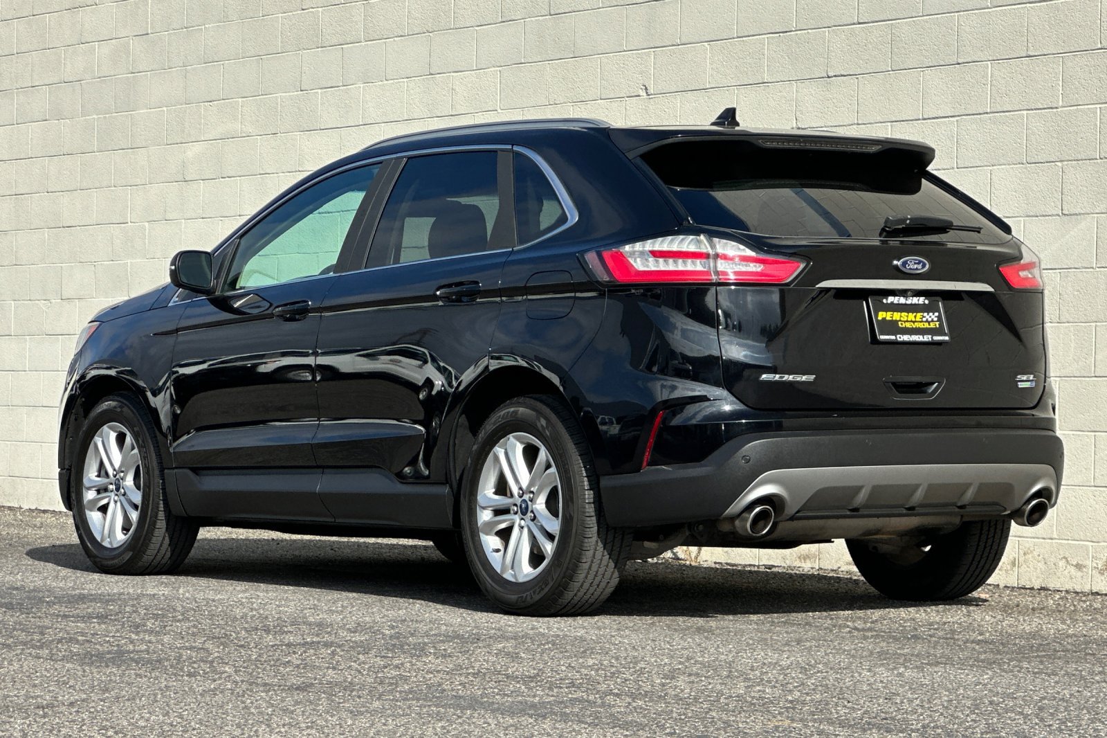 Used 2019 Ford Edge SEL AWD/4WD image 6