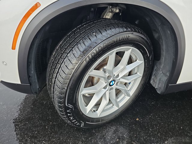 Used 2023 BMW X5 xDrive40i w/ Climate Comfort Package image 33
