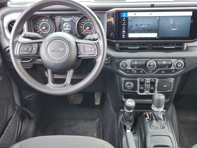 Certified 2025 Jeep Wrangler Sport image 25