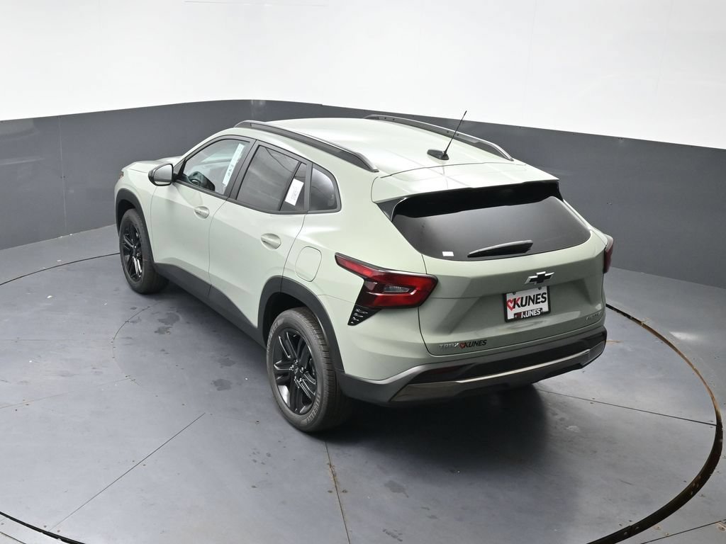 New 2026 Chevrolet Trax ACTIV FWD image 34
