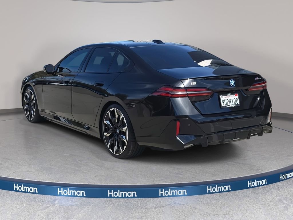 Used 2025 BMW i5 M60 w/ Executive Package image 8