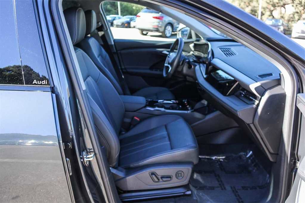 Used 2025 Audi Q6 e-tron Premium w/ Convenience Package image 18