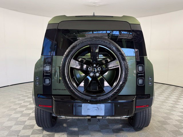 New 2026 Land Rover Defender 110 S AWD/4WD image 5