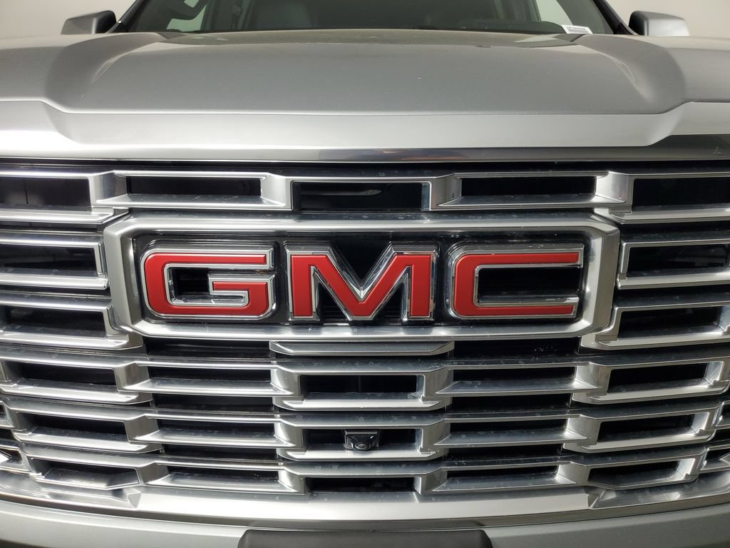 Certified 2025 GMC Yukon Denali w/ Denali Reserve Package AWD/4WD image 10