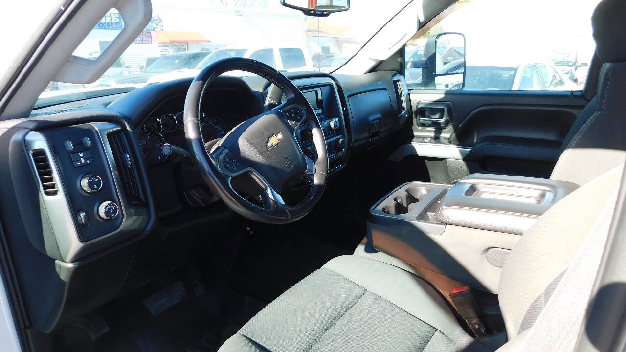 Used 2015 Chevrolet Silverado 3500 LT w/ LT Convenience Package image 41
