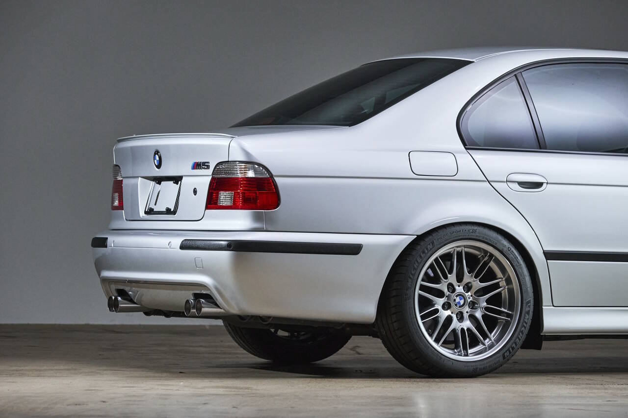 Used 2003 BMW M5 RWD image 17