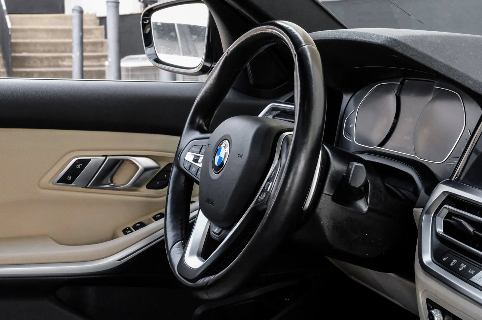 Used 2021 BMW 330i Sedan w/ Convenience Package RWD image 18