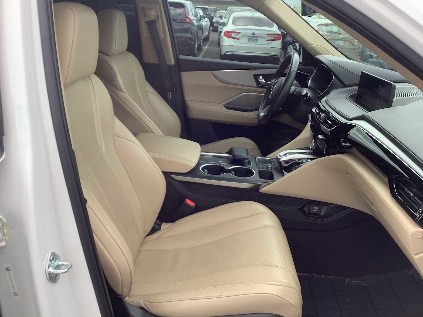 Used 2024 Acura MDX SH-AWD w/ Technology Package image 15