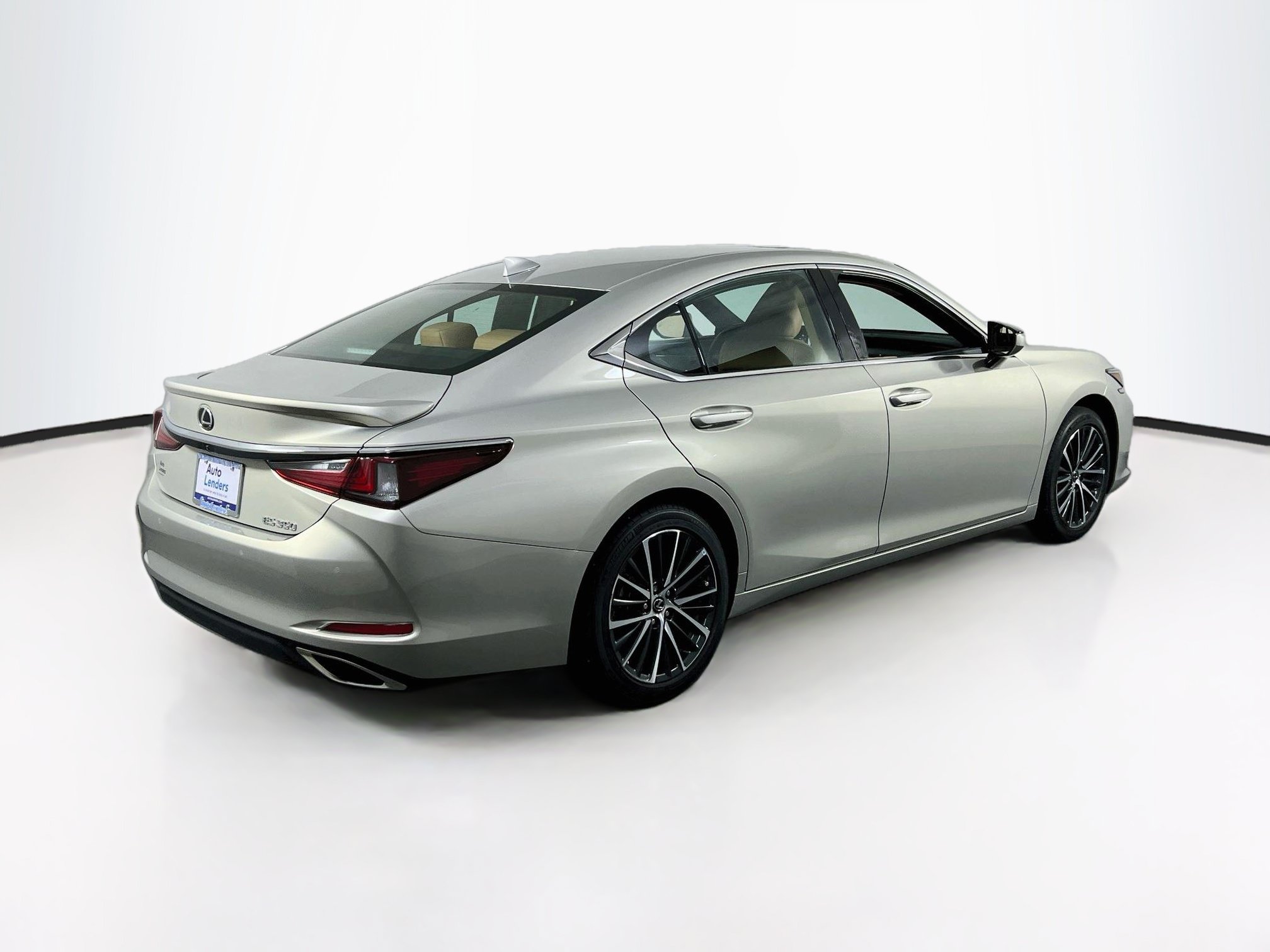 Used 2024 Lexus ES 350 w/ Premium Package FWD image 5