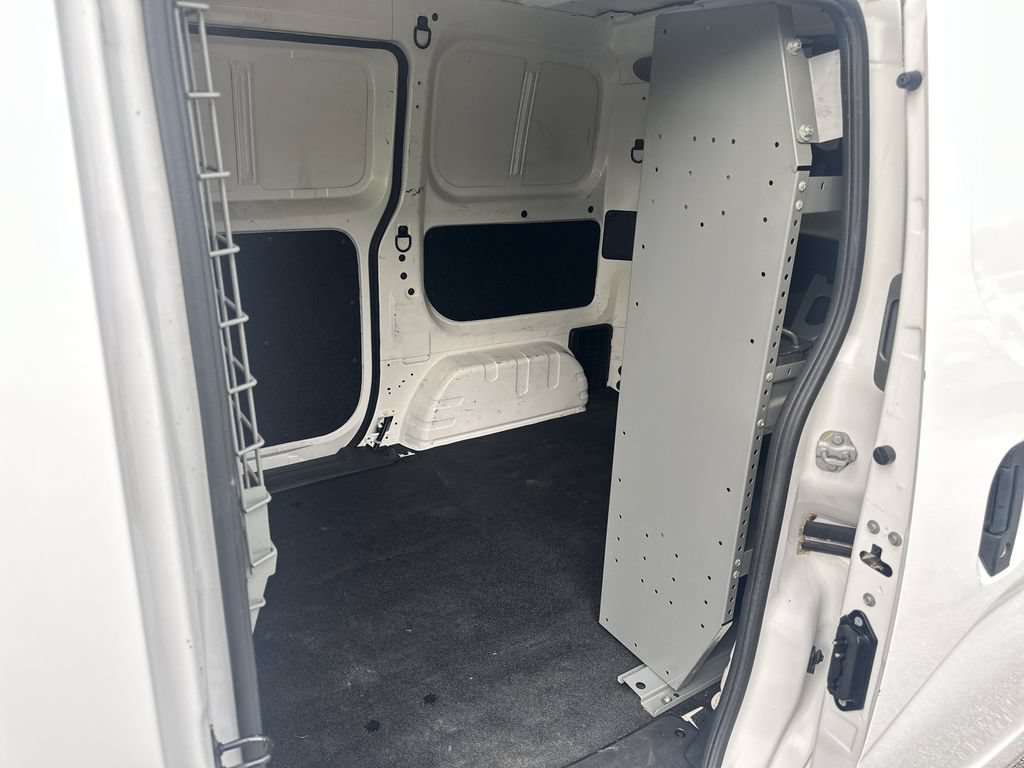Used 2020 Nissan NV200 S FWD image 19